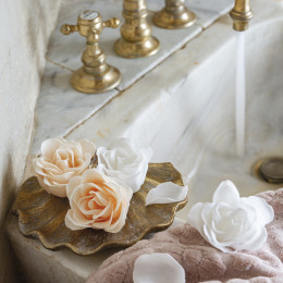 Coffret de 12 roses en feuilles de savon roses et blanches - Rose