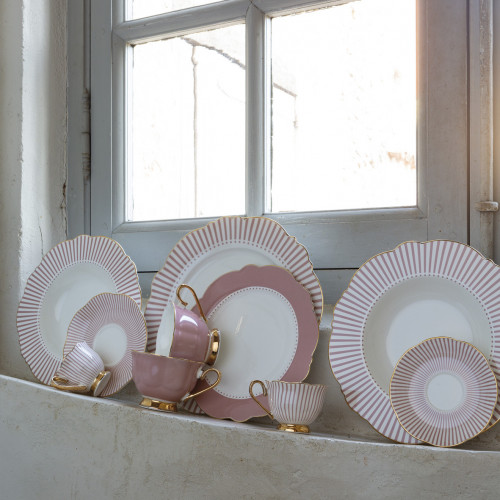 Madame de Récamier Deep Plate - Rose