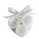Boîte Cœur de 3 roses de savon blanches - Parfum Rose