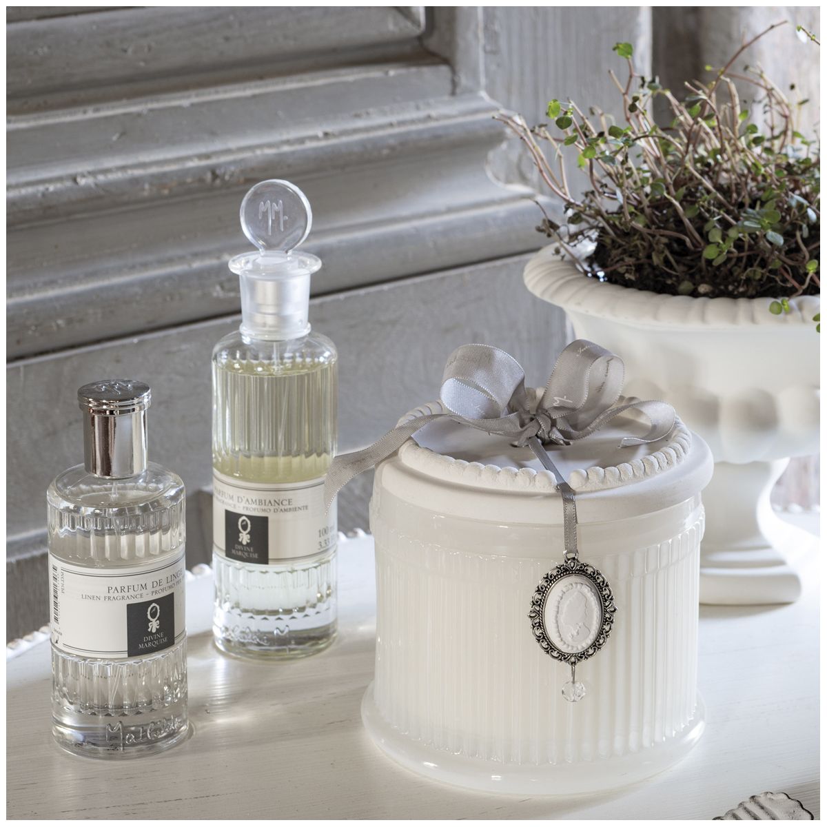 Mathilde M Sublime Jasmine – Confezione Fogli di Sapone Rotondi Colore  Bianco - Candle Store