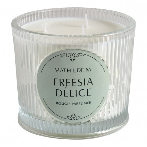 Bougie parfumée Les Intemporelles 400 g - Freesia Délice Bougie parfumée Les Intemporelles 400 g - Freesia Délice