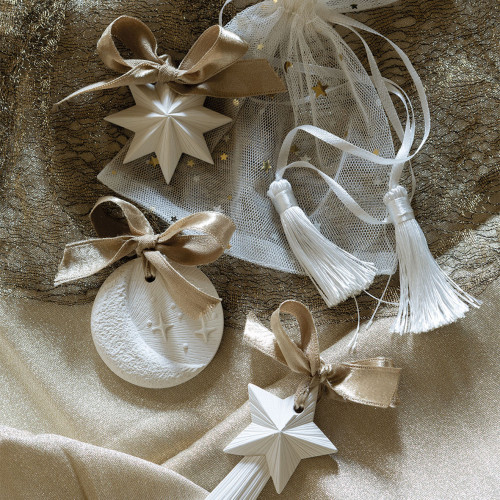 Pochon de 3 décors parfumés Fête Céleste - Sapin Enchanté Pochon de 3 décors parfumés Fête Céleste - Sapin Enchanté