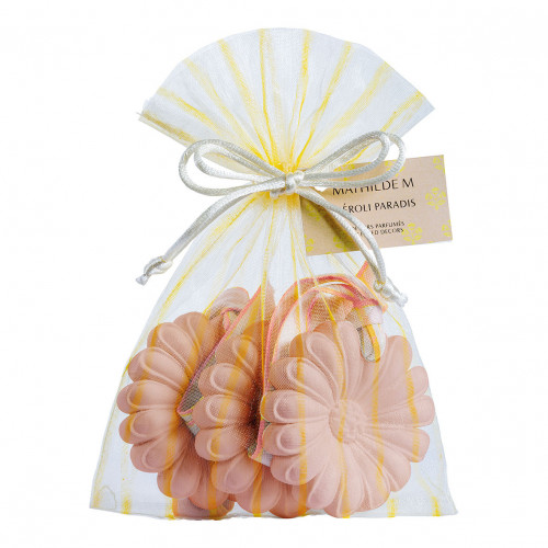 Pouch of 3 scented decorations Bain de Soleil - Néroli Paradis Pouch of 3 scented decorations Bain de Soleil - Néroli Paradis