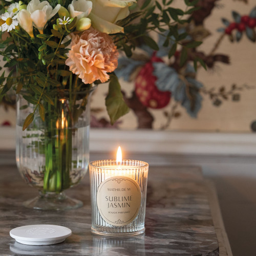 Scented candle Les Intemporelles 145 g - Douceur d'Ambre