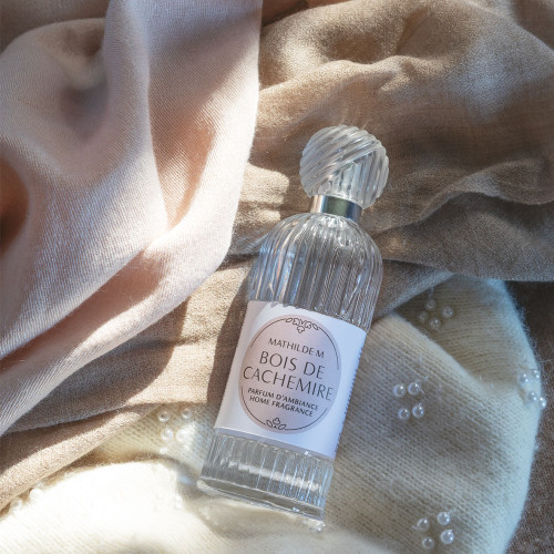Parfum d'ambiance Les Intemporelles 100 ml - Bois de Cachemire Parfum d'ambiance Les Intemporelles 100 ml - Bois de Cachemire
