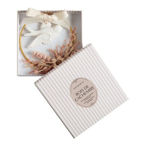 Floral Wreath Scented Dove - Bois de Cachemire